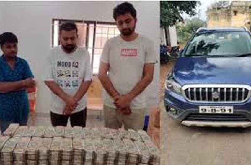  छत्तीसगढ़-कबीरधाम में चेकिंग में एमपी के मंडला जिले के कार मालिक से 2.27 करोड़ मिले