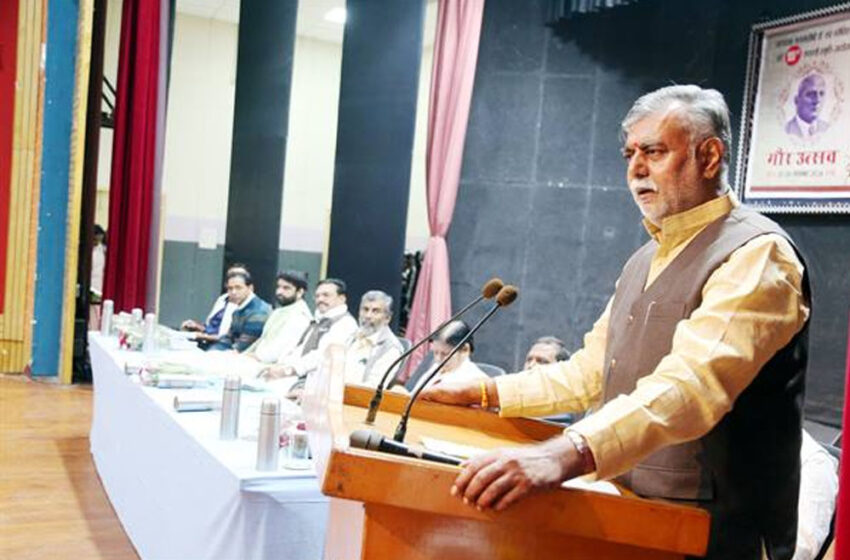  यदि आप पीढ़ियों तक अपना यश चाहते हैं तो शिक्षा का मंदिर तैयार करें और इसे एक संकल्प के रूप में पूर्ण करें  : मंत्री पटेल