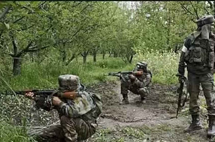  छत्तीसगढ़-बीजापुर में सुरक्षाबलों से मुठभेड़ में तीन नक्सली ढेर