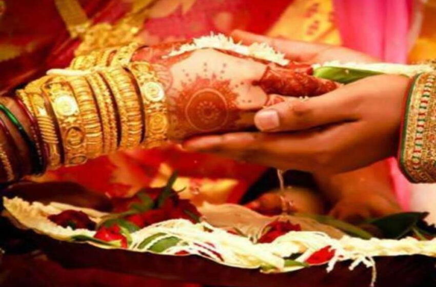  मथुरा में एक पूर्व सैनिक की सड़क हादसे में मौत, साथी जवानों ने गांव पहुंच निभाया फर्ज