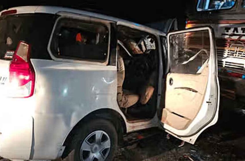  छत्तीसगढ़-बालोद में ट्रक की टक्कर से कार सवार छह लोगों की मौत और सात घायल