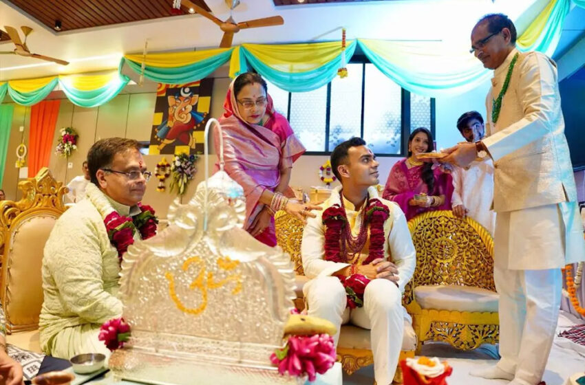  मामा के घर’ हल्दी: Shivraj के घर खुशियों की लहर, Kartikeya की शादी से पहले इस तरह मन रहा जश्न.