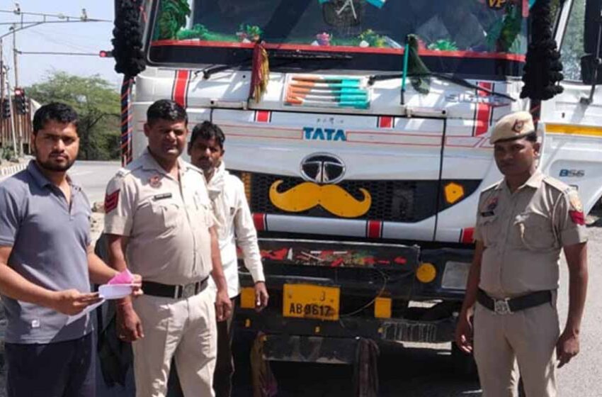  वर्दी और बॉडी वॉर्न कैमरे के बैगैर परिवहन विभाग के अधिकारी नहीं कर पाएंगे वाहनों की जाँच