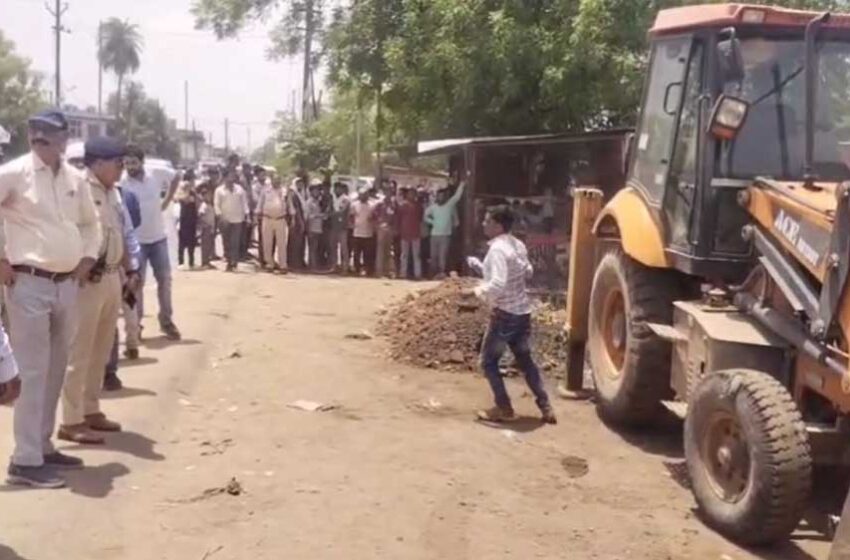  ग्वालियर में राम जानकी मंदिर की सात करोड़ की जमीन को प्रशासन ने कराया अतिक्रमणमुक्त