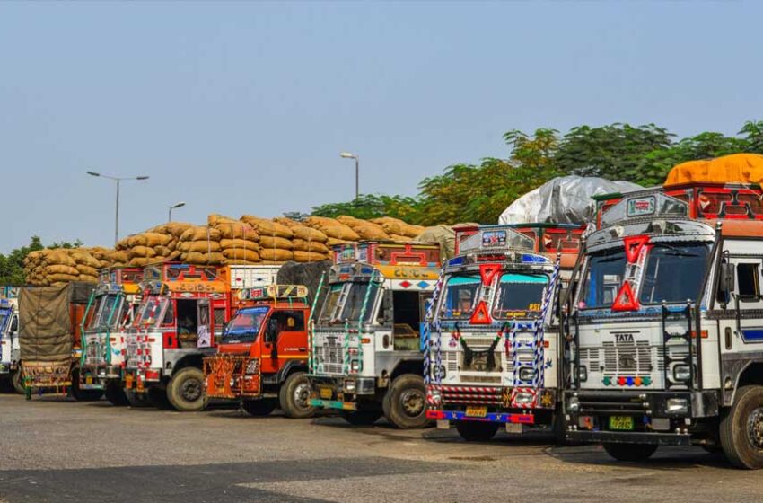  सेना के लिए मप्र से 7.5 लाख ट्रक तैयार, ड्राइवर और कंडक्टरों की छुट्टी निरस्त, पीएम को लिखा पत्र