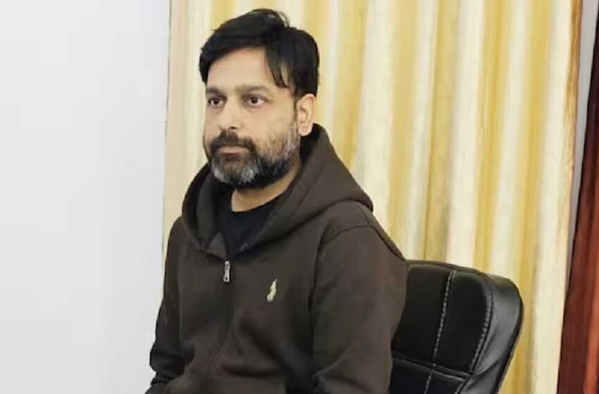  करोड़ों की काली कमाई के आरोपित सौरभ शर्मा का सर्विस रिकार्ड लोकायुक्त ने ग्वालियर की सिरोल थाना पुलिस को सौंपा