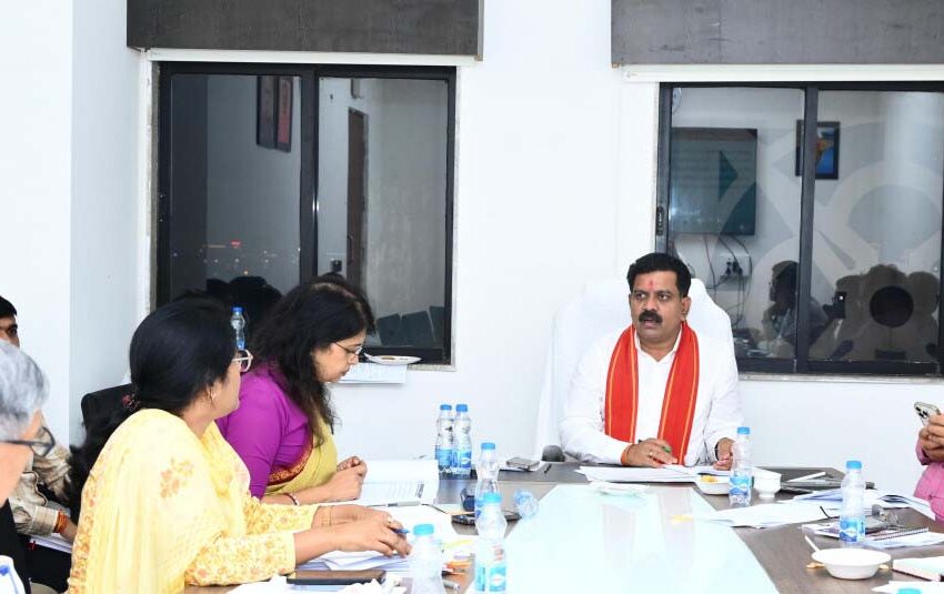  हमर छत्तीसगढ़ योजना के तहत प्रथम चरण में बस्तर के जनप्रतिनिधियों को मिलेगा राजधानी में प्रशिक्षण-उपमुख्यमंत्री शर्मा