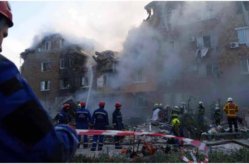  रूस ने फिर बरपाया आतंक, यूक्रेन के रिहायशी इलाकों में तबाही मची