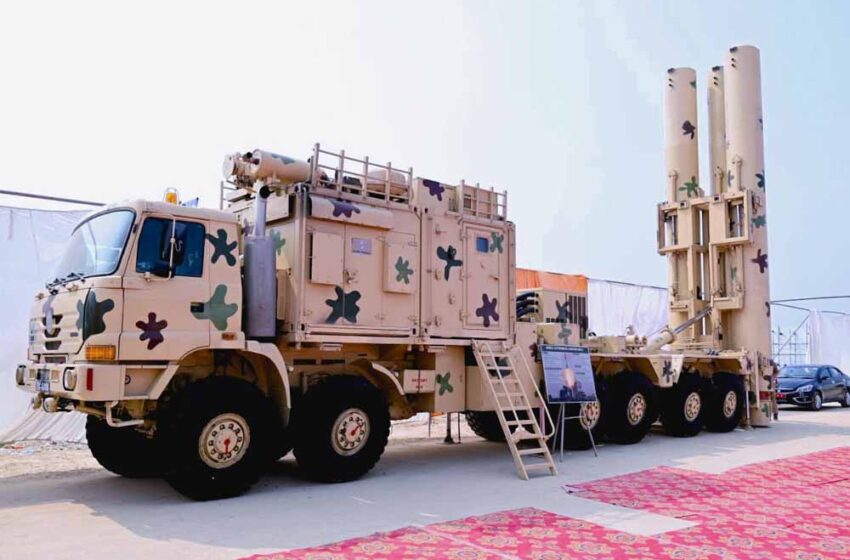  रक्षा मंत्री राजनाथ सिंह ने लखनऊ में निर्मित ब्रह्मोस मिसाइल की पहली खेप को दिखाई हरी झंडी