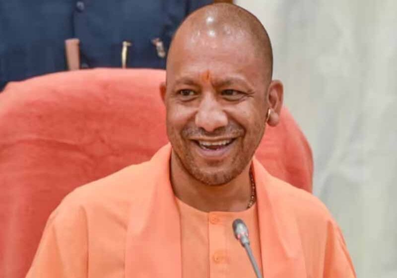 योगी आदित्यनाथ की बड़ी सौगात: एक और शहर का नाम बदला, विपक्ष पर बोला हमला