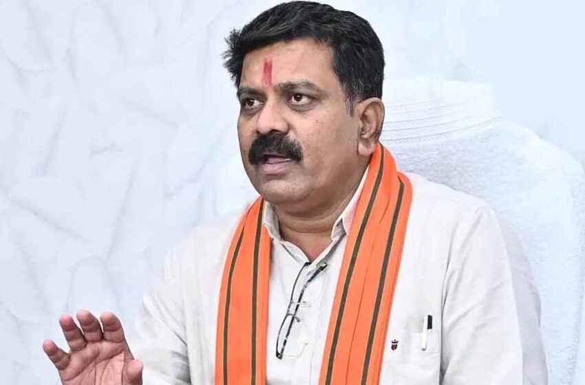  विजय शर्मा का कांग्रेस पर वार – बोले, संगठन सृजन नहीं ‘इटली संचालन’ कर रही पार्टी, पीएम मोदी कराएंगे गृह प्रवेश