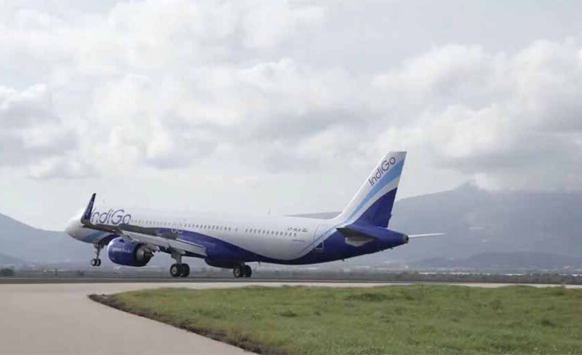  इंडिगो विमान को मिली बम धमकी, कुवैत से दिल्ली आ रही फ्लाइट की अहमदाबाद में इमरजेंसी लैंडिंग