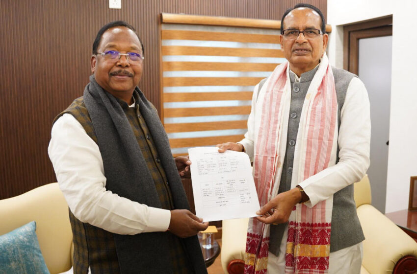  रायपुर में मंत्री रामविचार नेताम ने केन्द्रीय कृषि मंत्री चौहान से की अहम मुलाकात