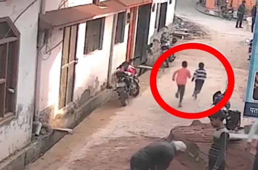  टीकमगढ़ में भयानक हादसा : सेप्टिक टैंक में चप्पलें तैर रही थीं, अंदर पाए गए दो भाईयों के शव