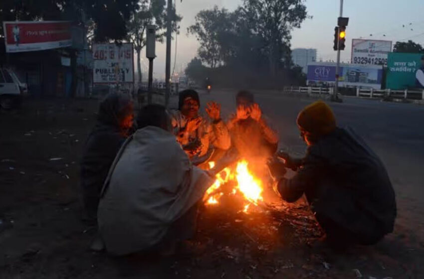  भोपाल में 10 साल का ठंडा रिकॉर्ड टूटा, इंदौर-ग्वालियर में स्कूल बंद, शीतलहर ने बढ़ाई मुश्किलें