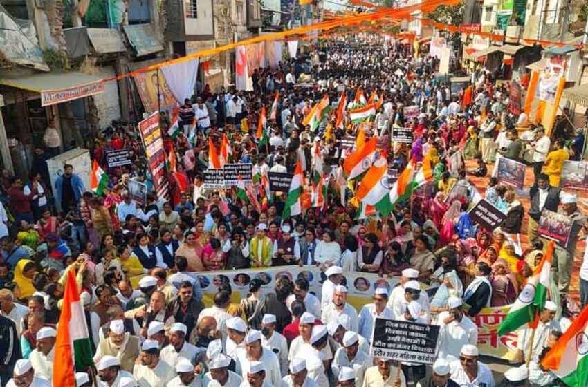  इंदौर में भागीरथपुरा कांड को लेकर कांग्रेस का शक्ति प्रदर्शन, दिग्विजय सिंह बोले– हो न्यायिक जांच