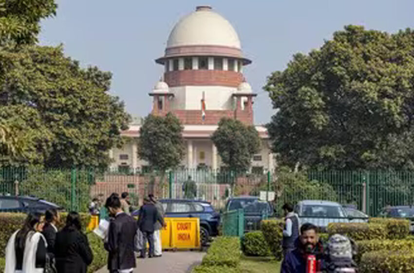  सुप्रीम कोर्ट ने राज्यों को चेताया: एसिड अटैक पीड़िताओं का रिपोर्ट तुरंत प्रस्तुत करें